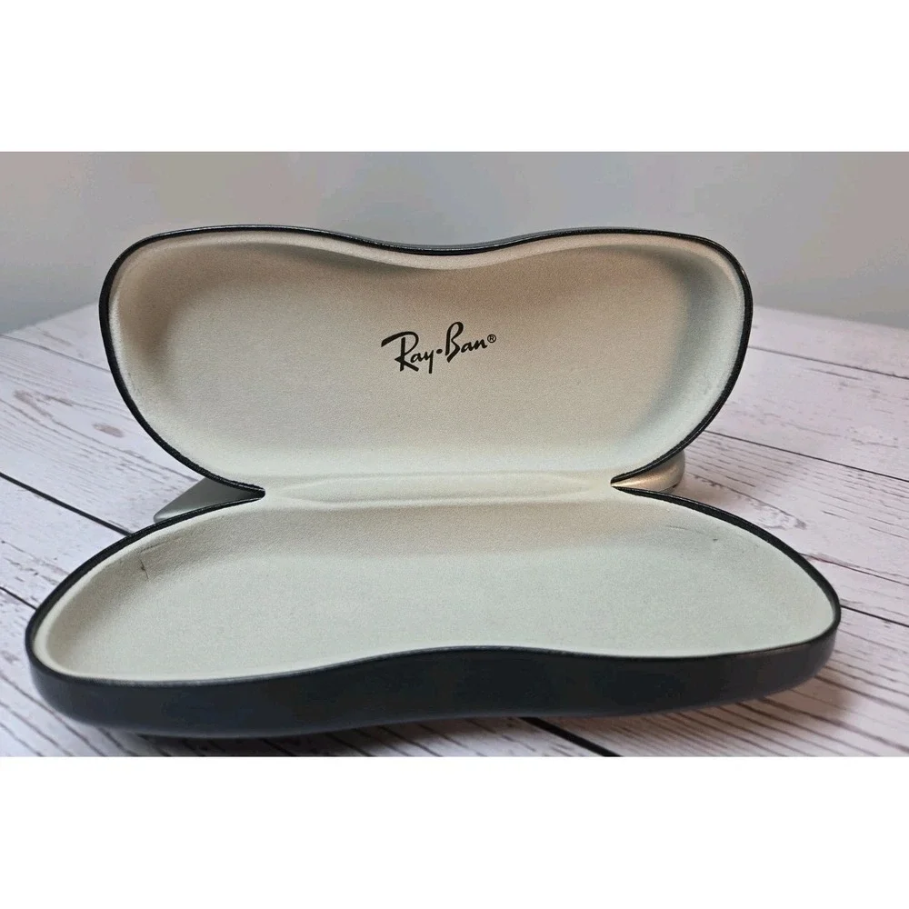 Ray-Ban Black Hard Clam Shell Sunglasses Eyeglasses Case and Cloth Clamshell